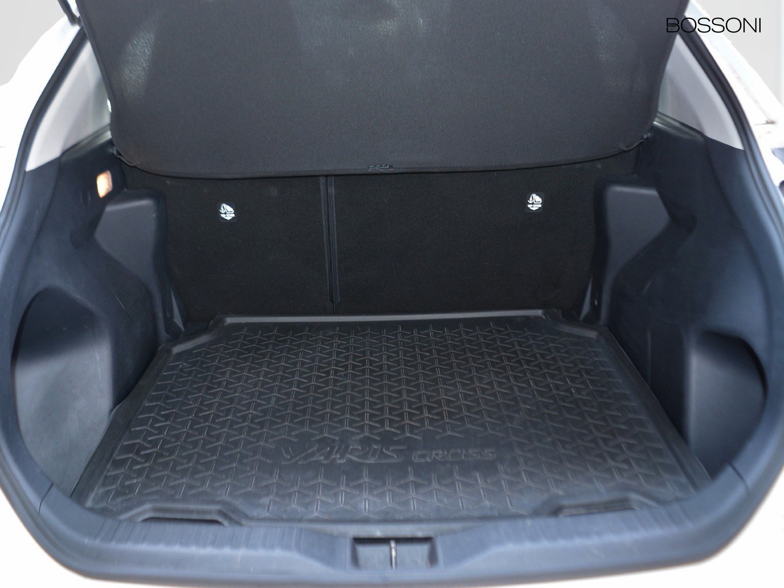 14 - Toyota yaris cross 1.5 h 116cv business fwd e-cvt