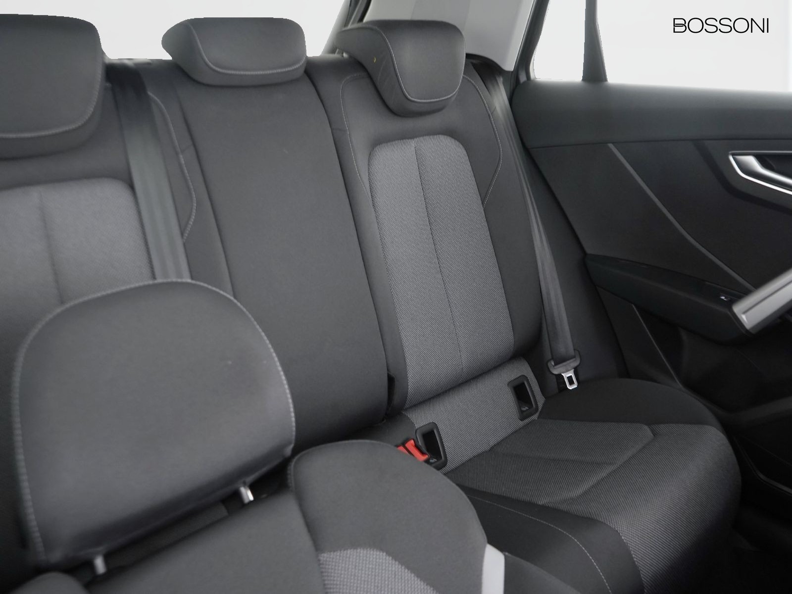 21 - Audi Q2 35 1.5 tfsi s line edition s tronic