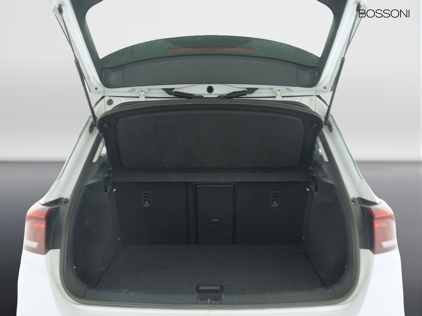 10 - Volkswagen T-Roc 2.0 tdi scr 150cv style dsg