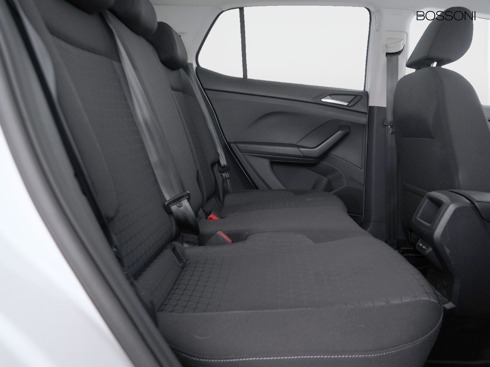 9 - Volkswagen T-Cross 1.0 tsi 95cv style