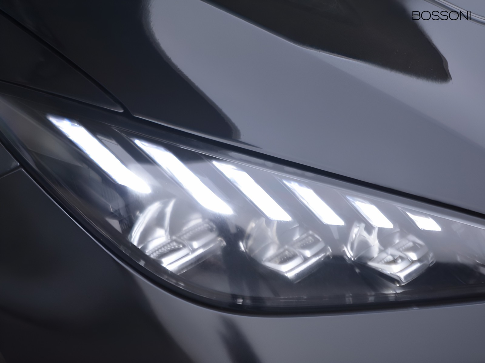 20 - Mg MG4 luxury64