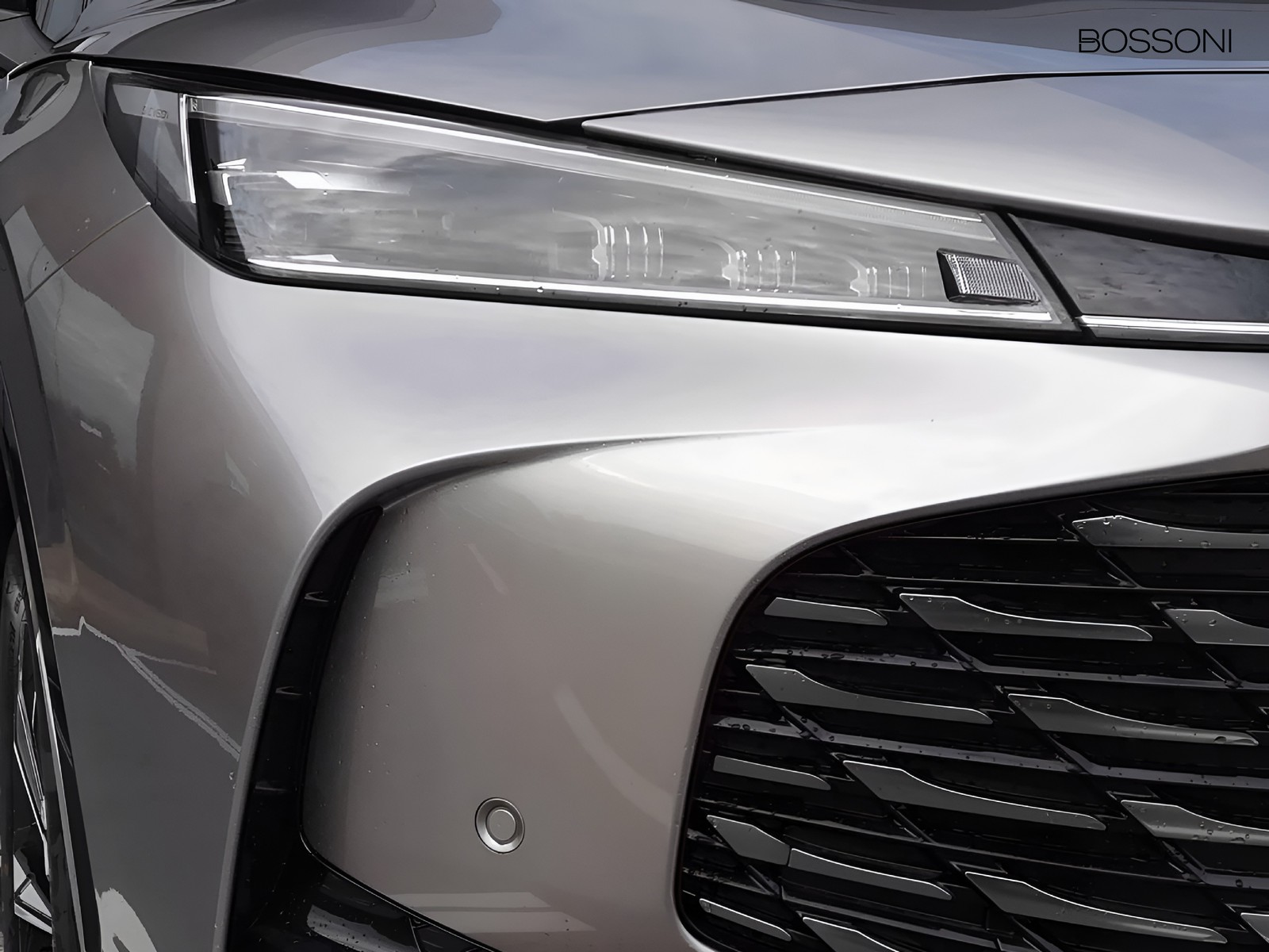 24 - Mg HS 1.5 phev luxury auto