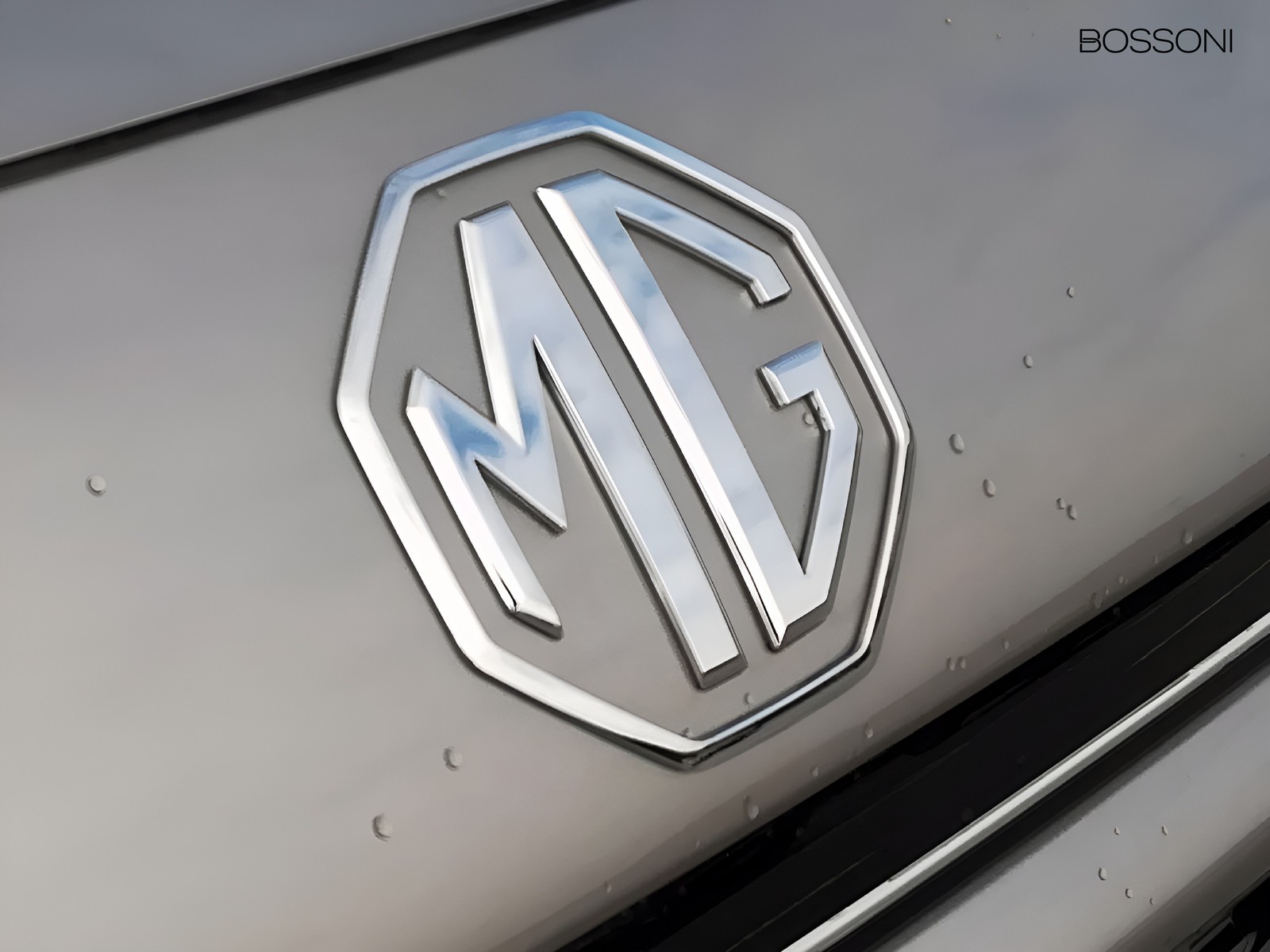 26 - Mg HS 1.5 phev luxury auto