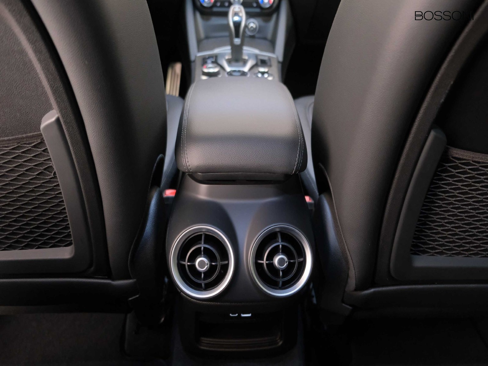 38 - Alfa Romeo Stelvio 2.2 turbo 210cv ti q4 at8