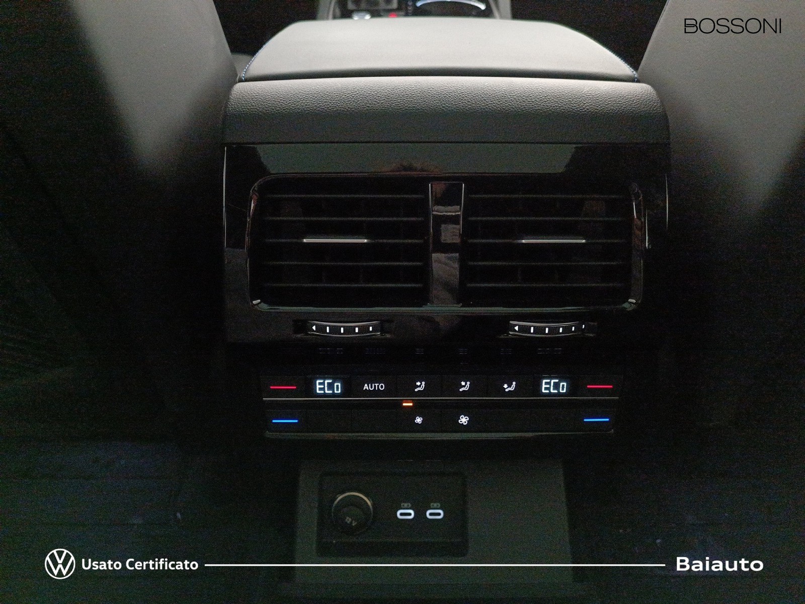 11 - Volkswagen Touareg 3.0 v6 tsi ehybrid r 4motion tiptronic