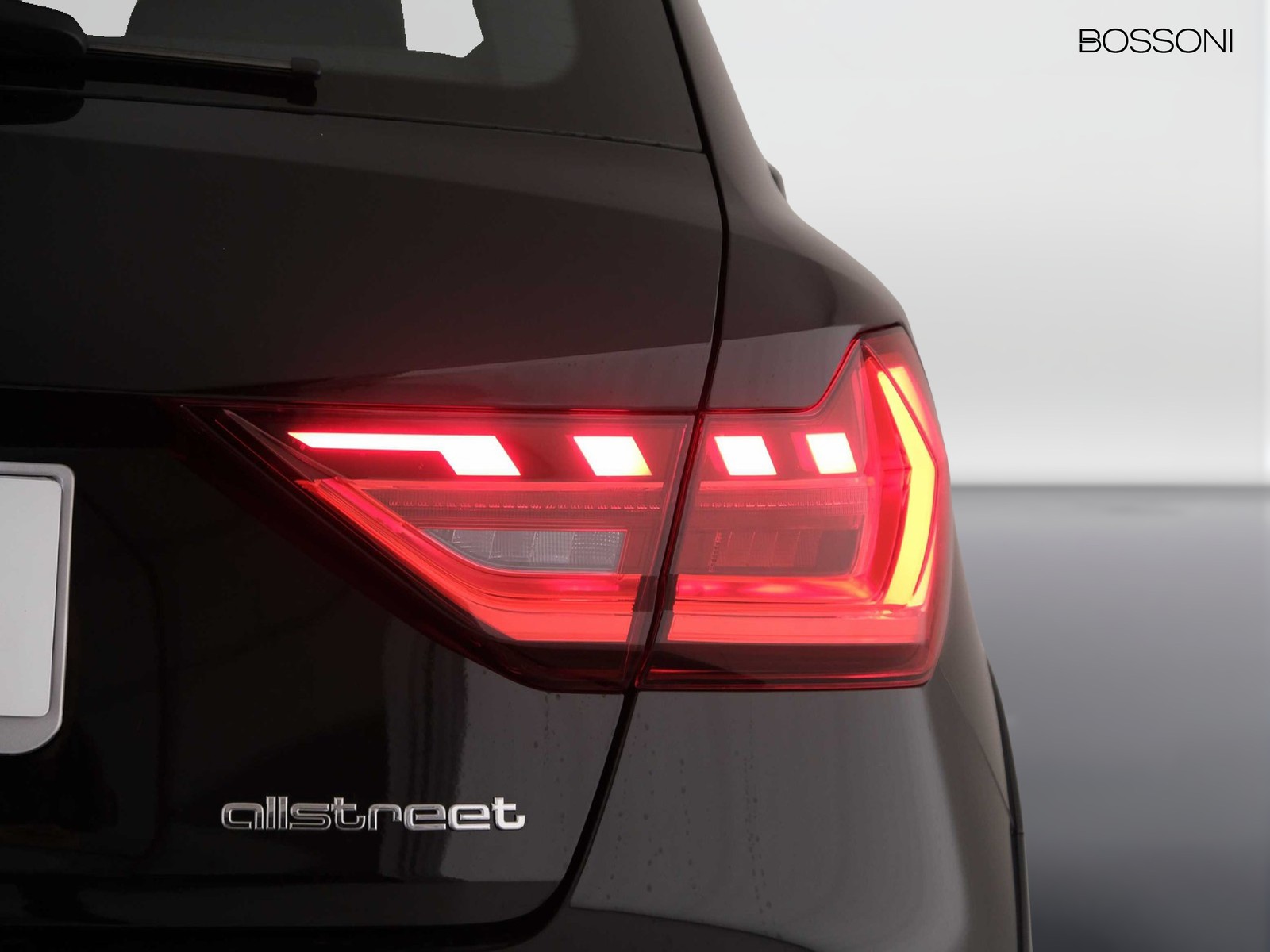 11 - Audi A1 allstreet 30 1.0 tfsi 116cv business s tronic