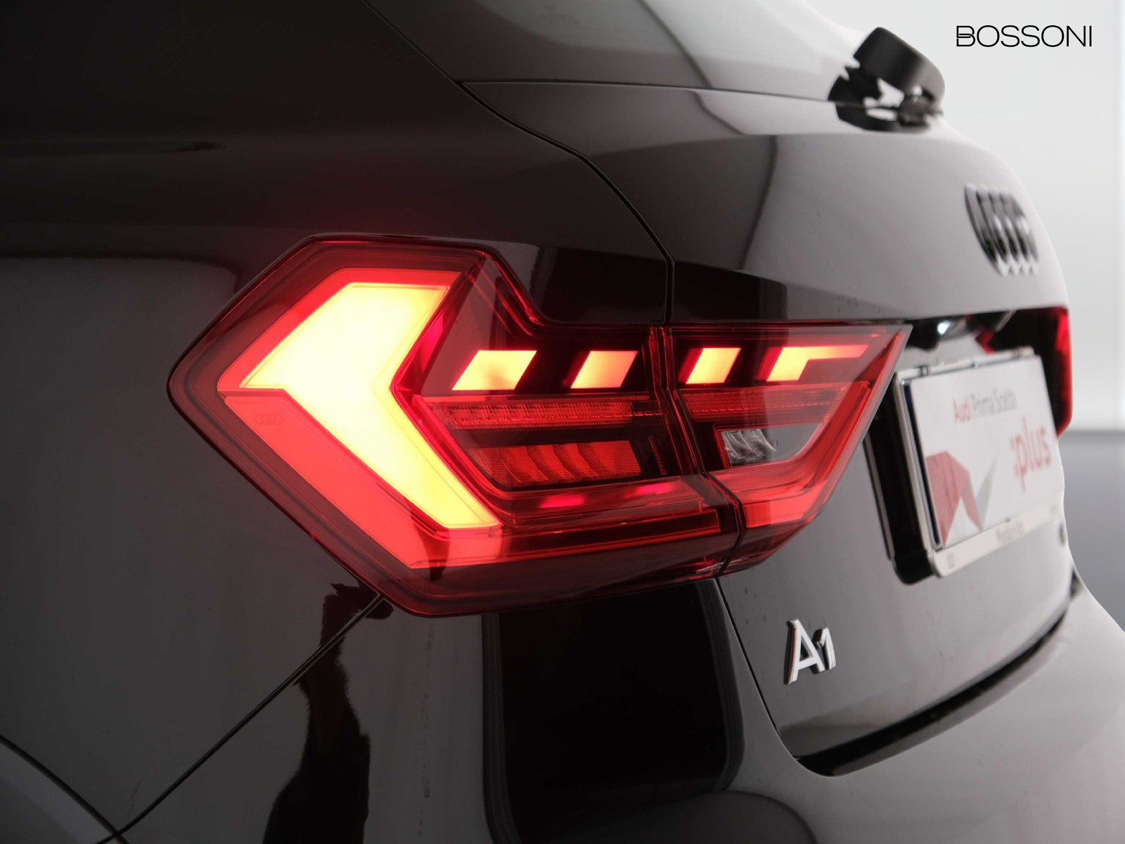 33 - Audi A1 allstreet 30 1.0 tfsi 116cv business s tronic