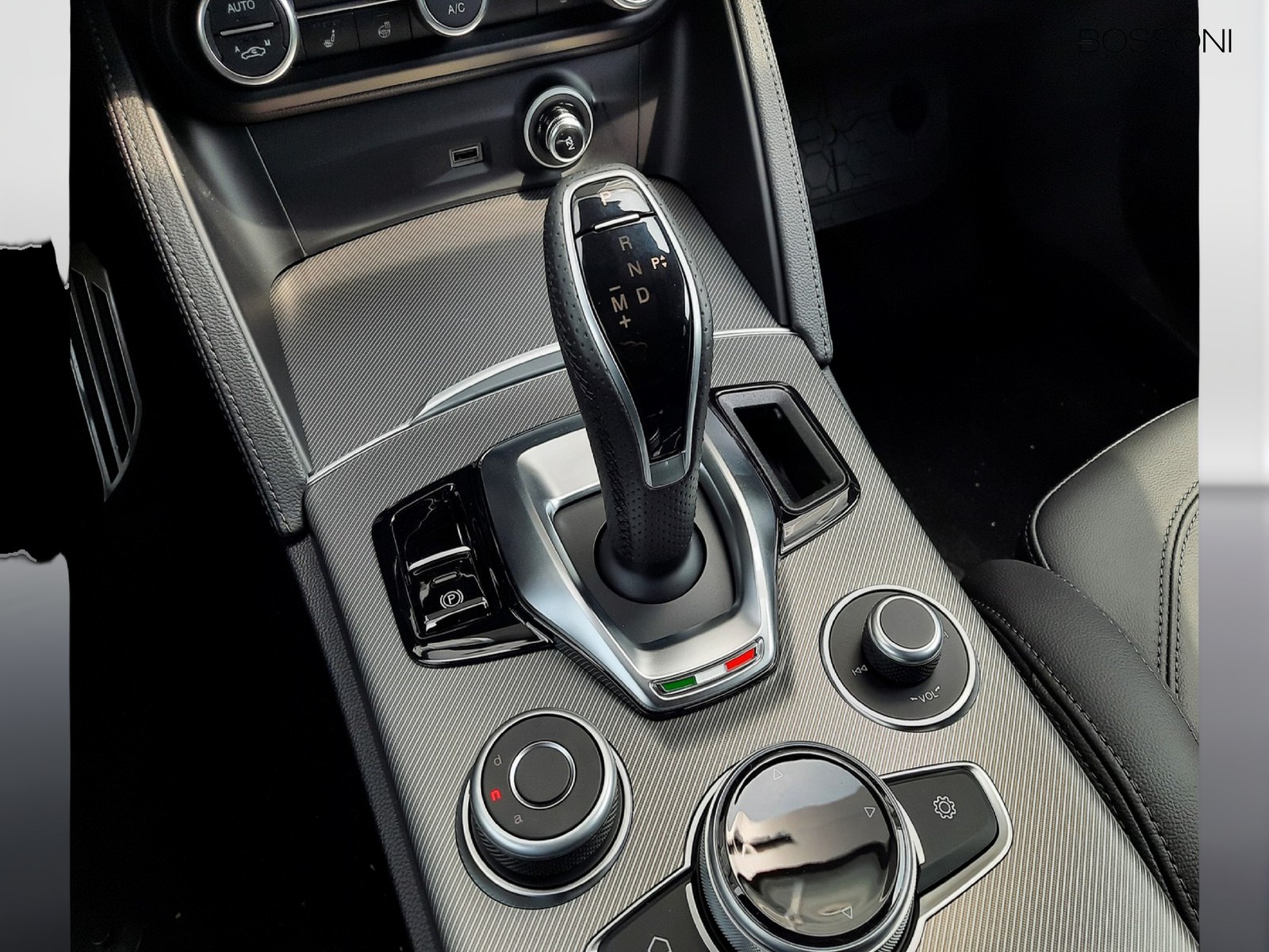 12 - Alfa Romeo Stelvio 2.2 turbo 210cv veloce q4 at8