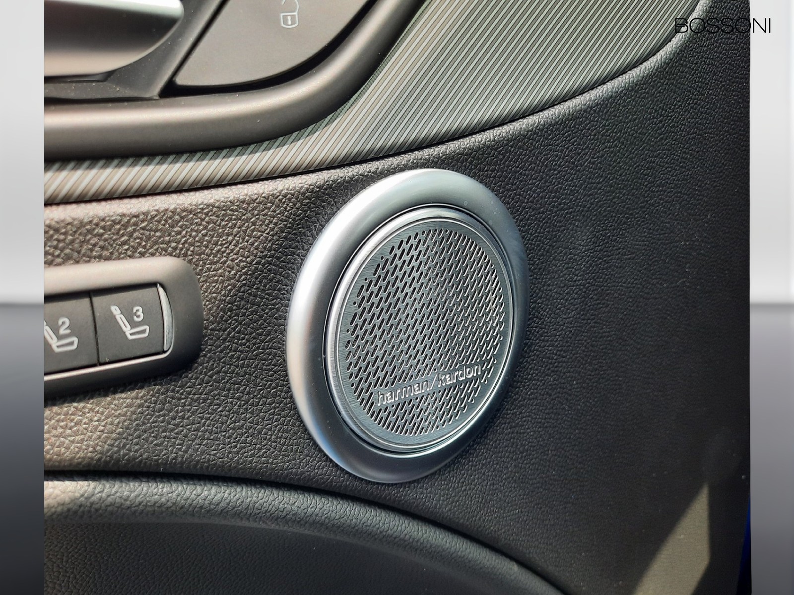 27 - Alfa Romeo Stelvio 2.2 turbo 210cv veloce q4 at8