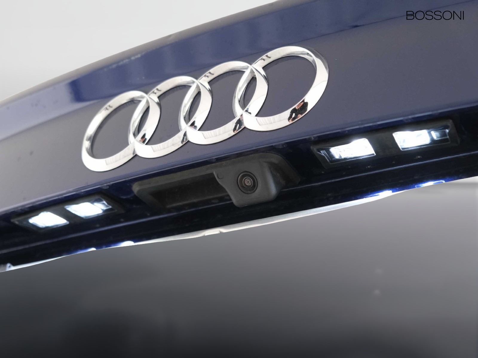 8 - Audi Q3 sportback 35 2.0 tdi s line edition s tronic