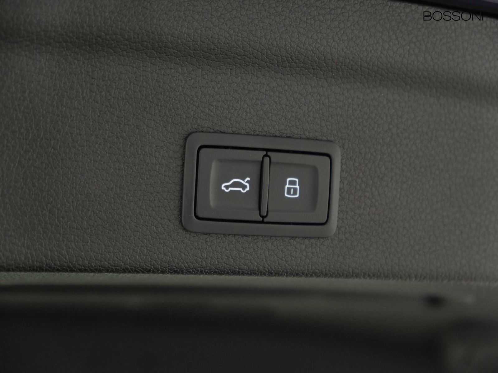 40 - Audi Q3 sportback 35 2.0 tdi s line edition s tronic