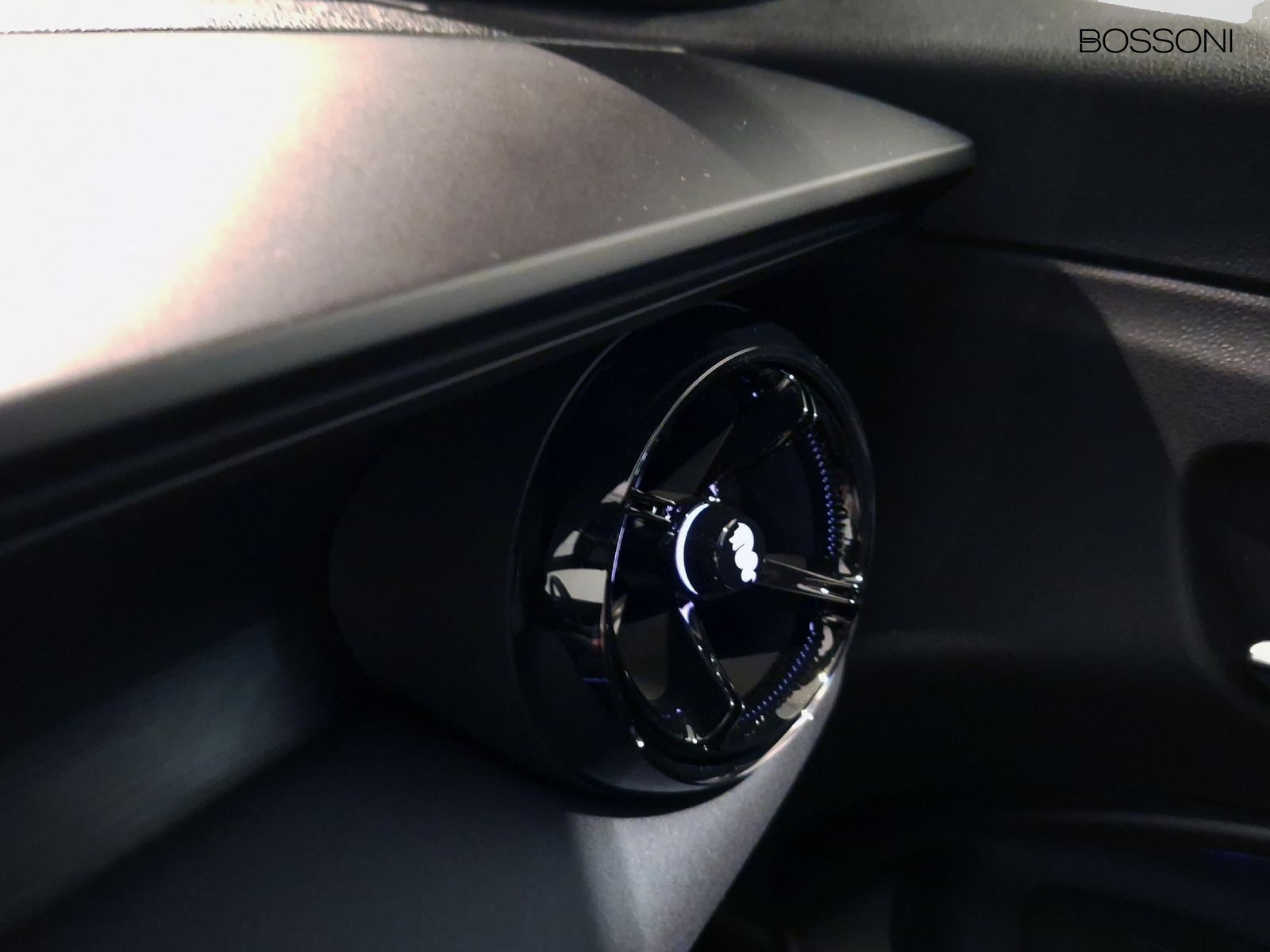 21 - Alfa Romeo Junior 1.2 hybrid 145cv ibrida edct6