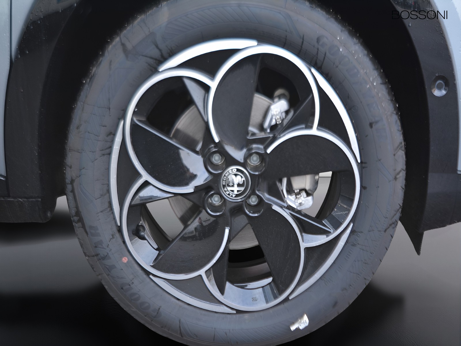 17 - Alfa Romeo Junior 1.2 hybrid 145cv ibrida q4 edct6