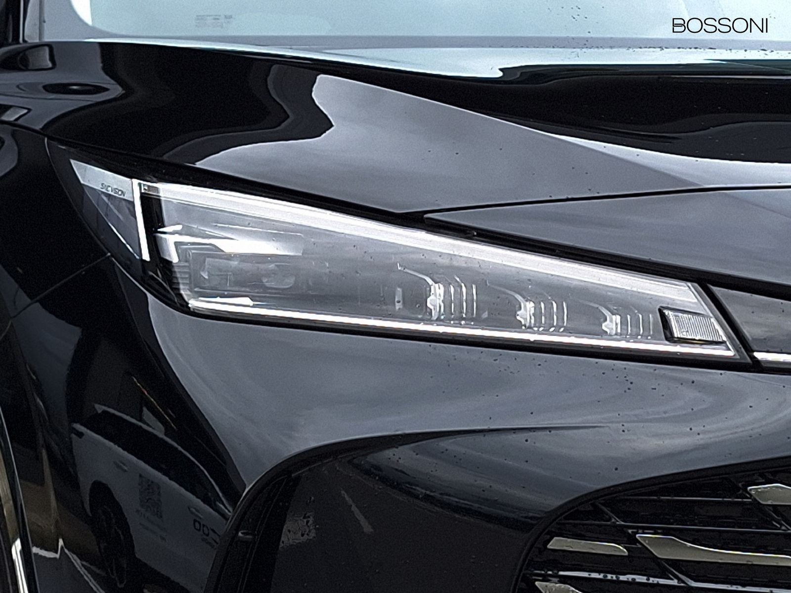 14 - Mg HS 1.5 phev luxury auto