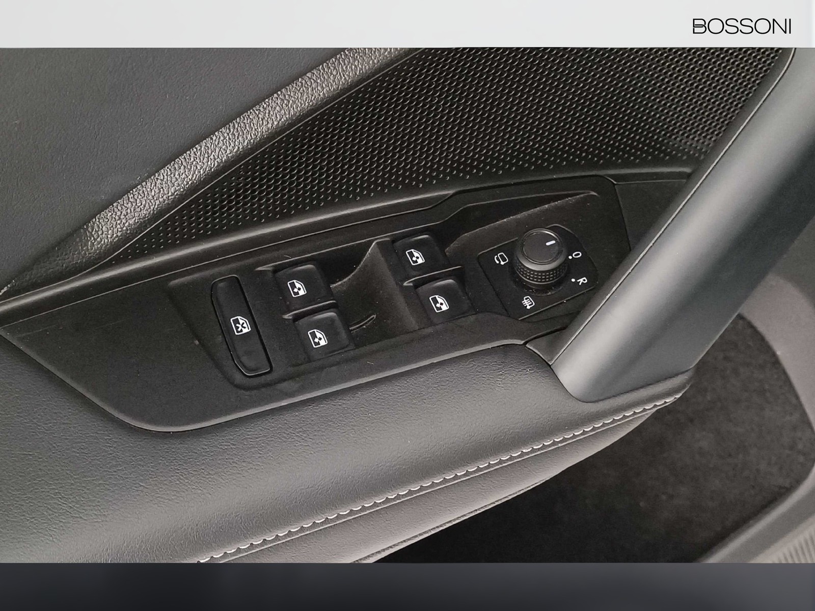 27 - Volkswagen Tiguan 2.0 tdi scr 150cv life dsg