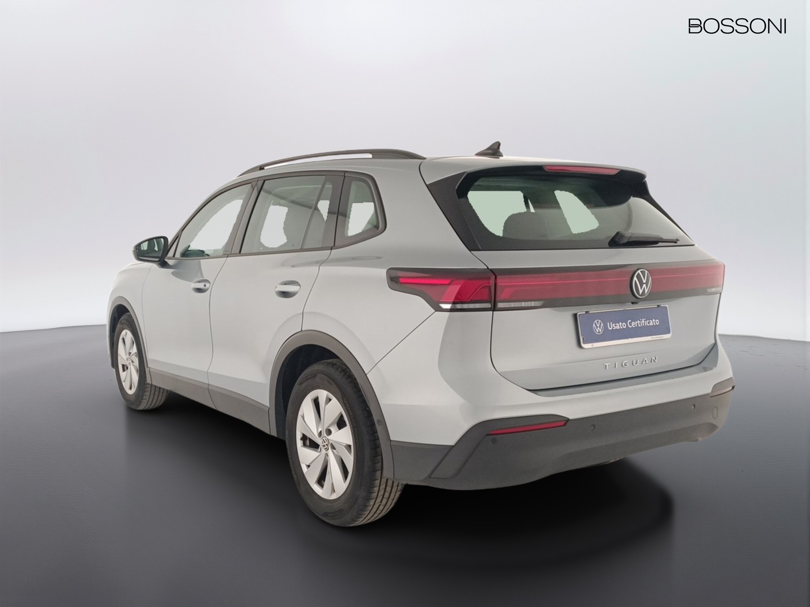 4 - Volkswagen Tiguan 2.0 tdi scr 150cv life dsg