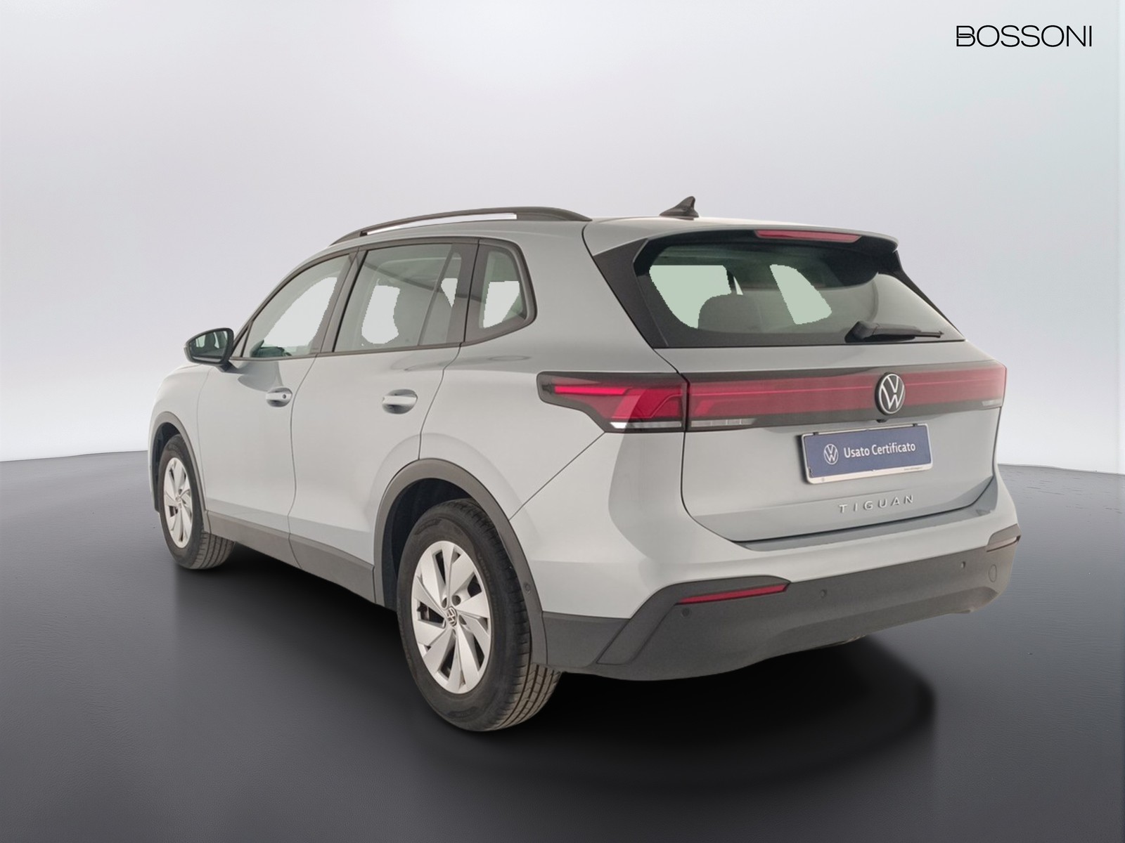 4 - Volkswagen Tiguan 2.0 tdi scr 150cv life dsg