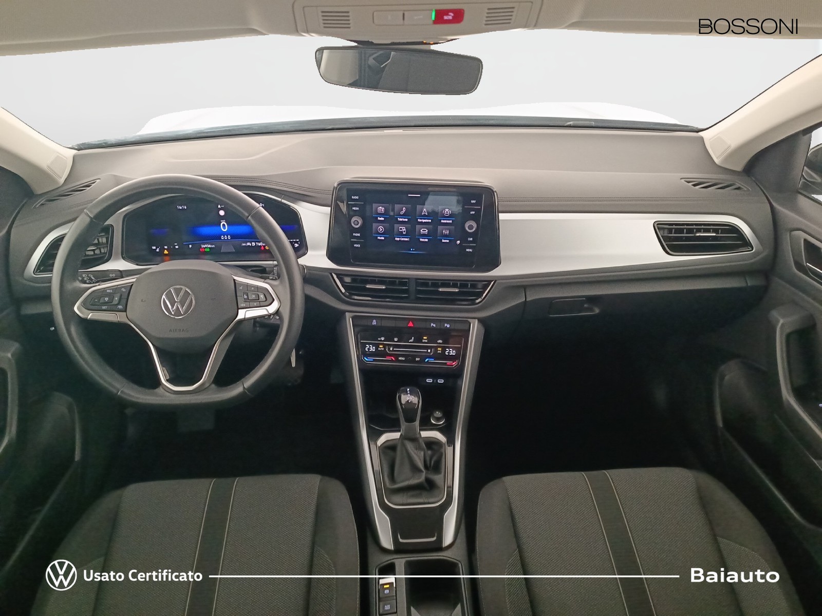 6 - Volkswagen T-Roc 1.5 tsi act life dsg