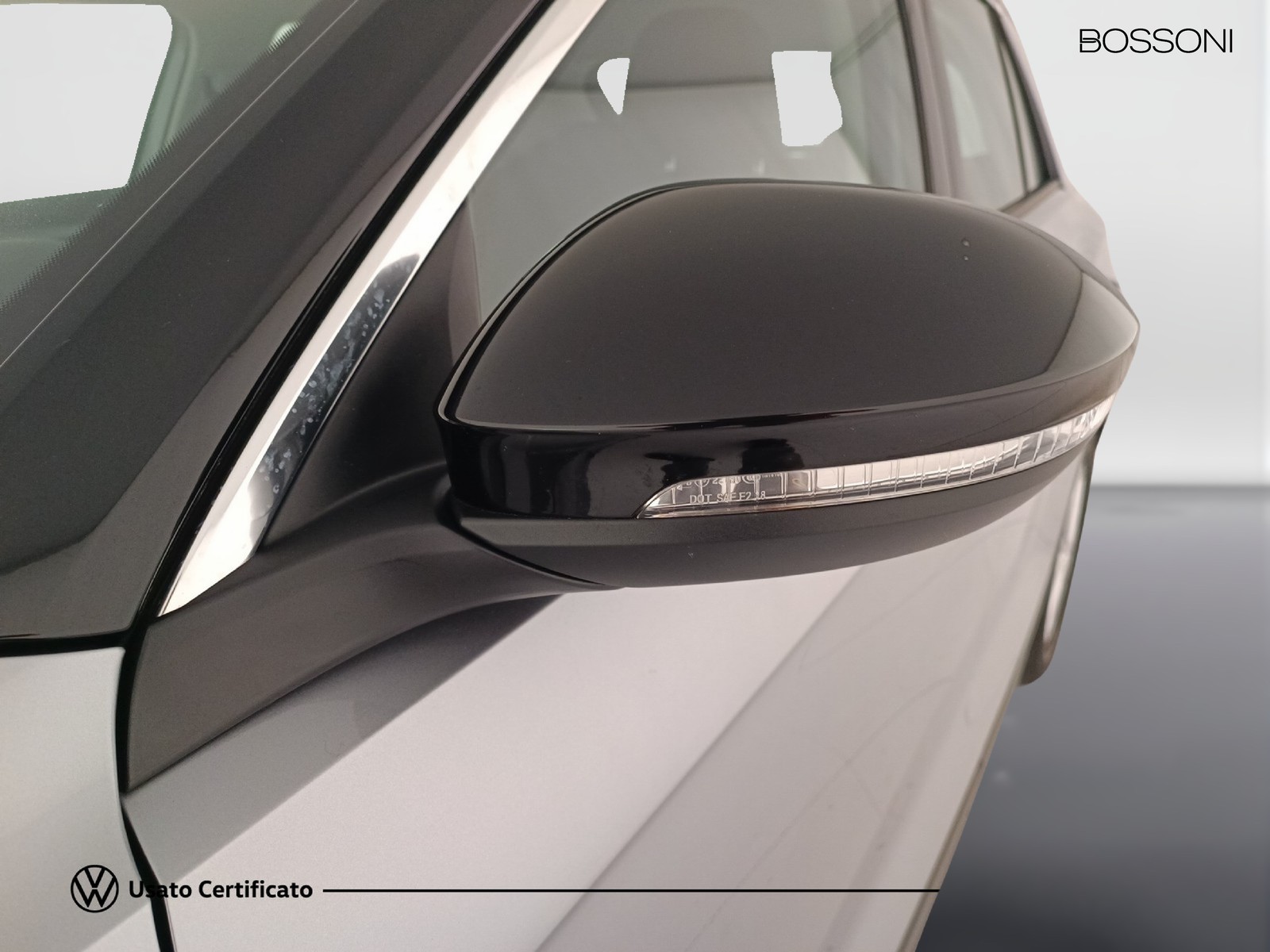 23 - Volkswagen T-Roc 1.5 tsi act life dsg