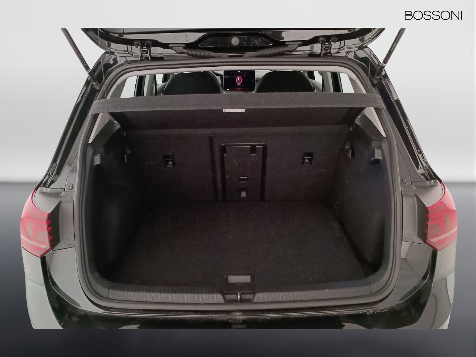 10 - Volkswagen Golf 2.0 tdi scr 115cv life