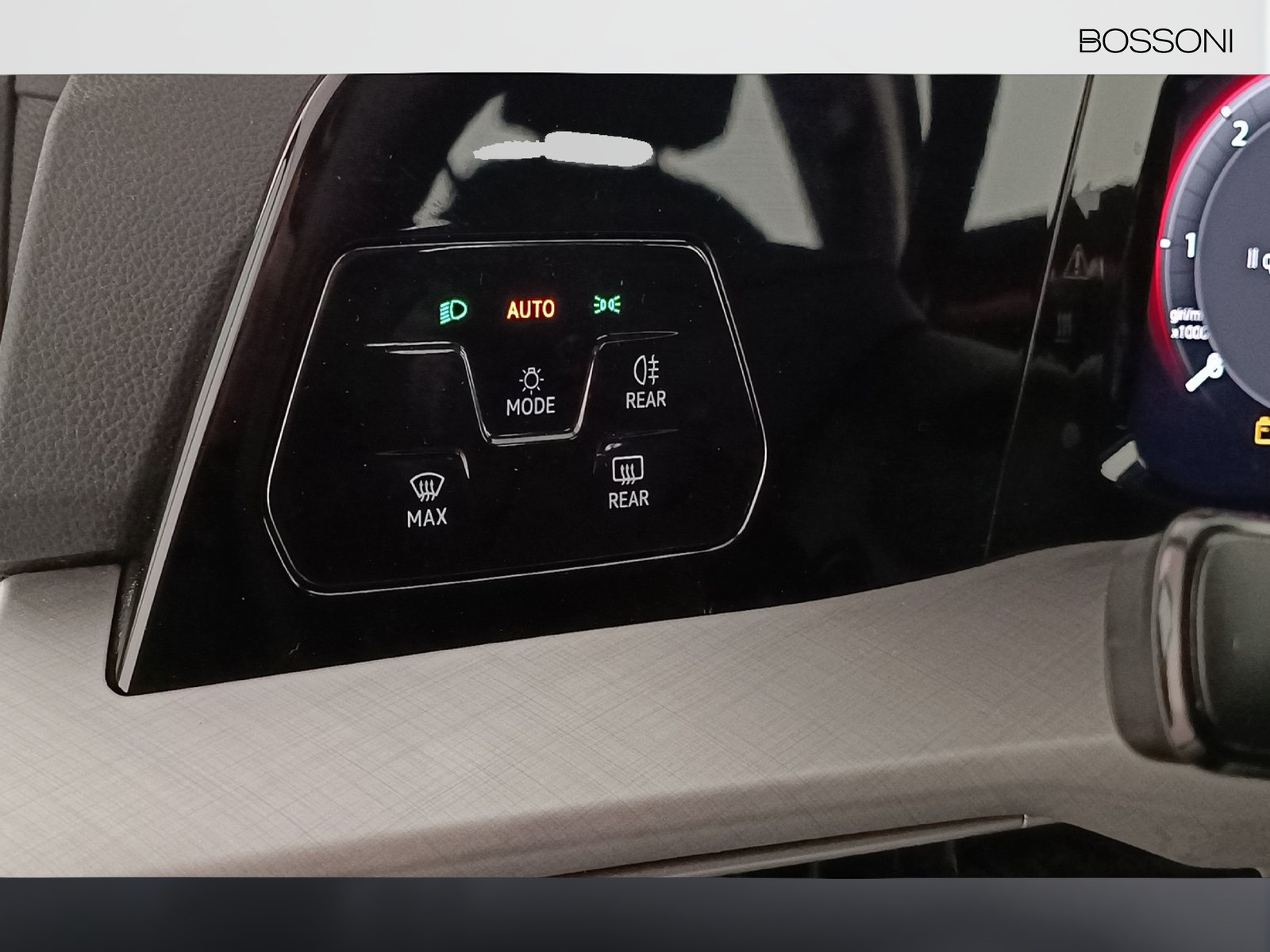 26 - Volkswagen Golf 2.0 tdi scr 115cv life