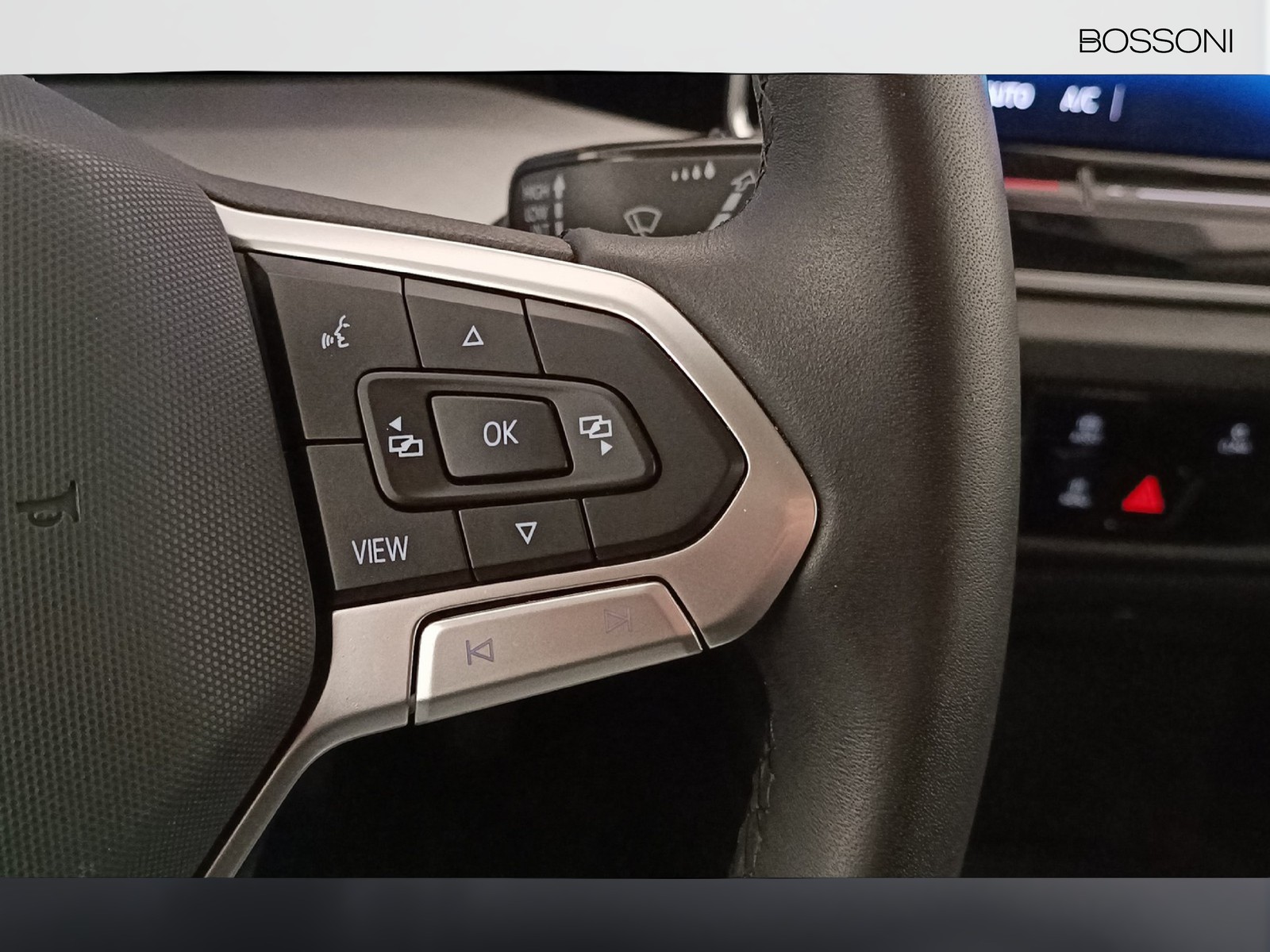 28 - Volkswagen Golf 2.0 tdi scr 115cv life