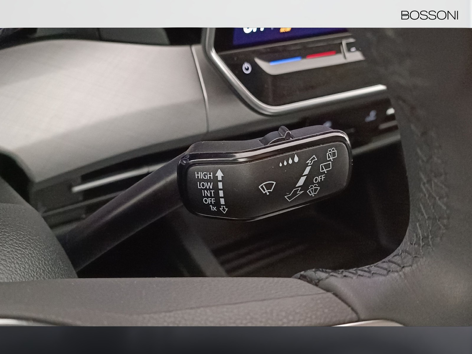 29 - Volkswagen Golf 2.0 tdi scr 115cv life