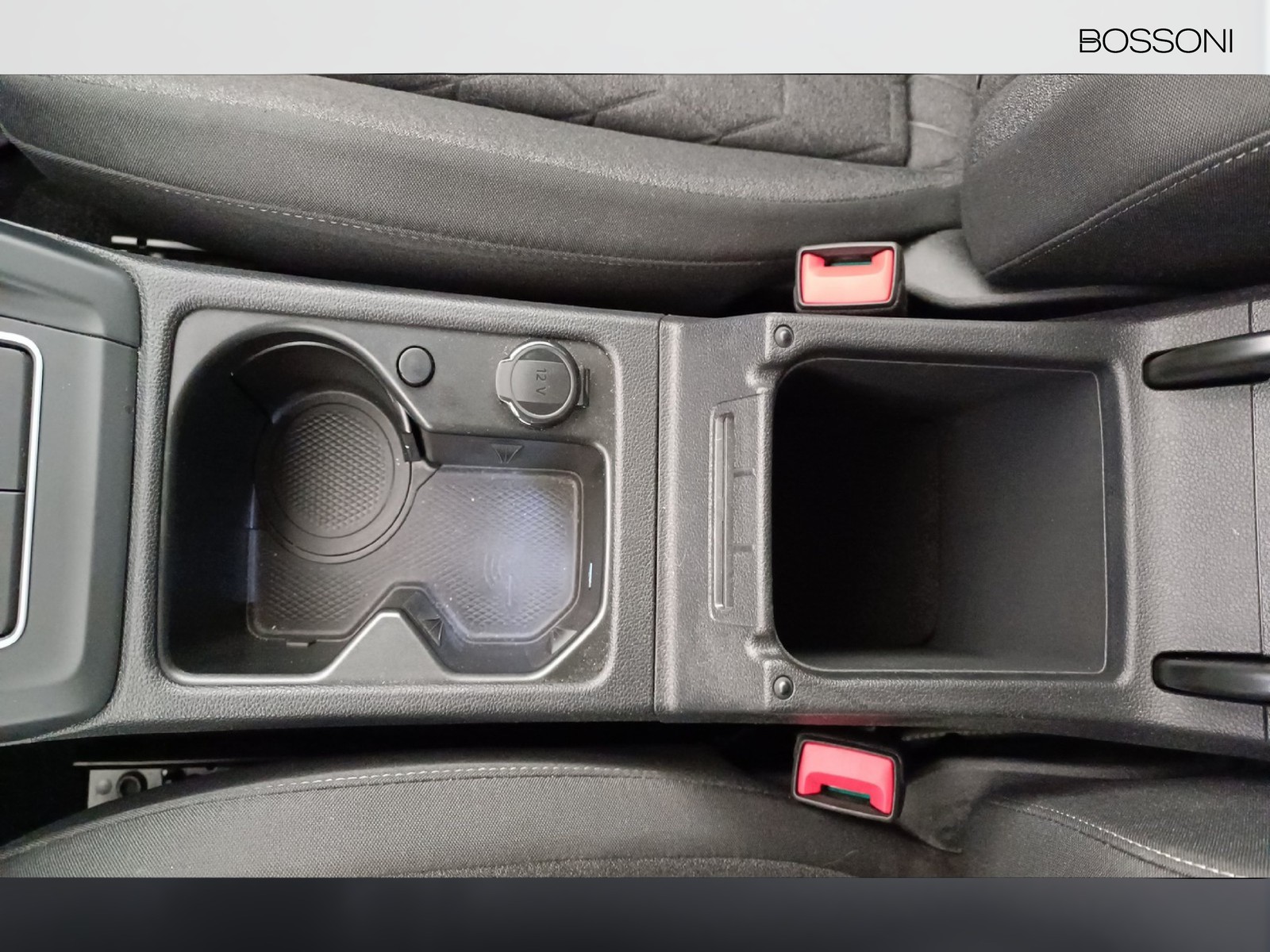 32 - Volkswagen Golf 2.0 tdi scr 115cv life