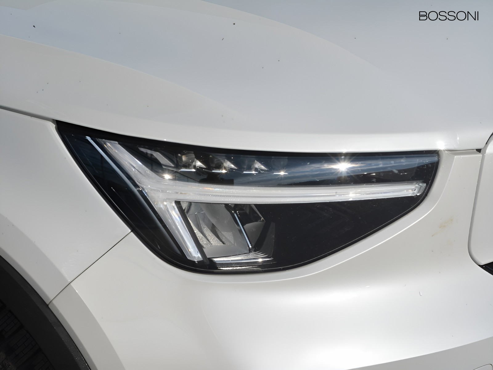 23 - Volvo XC40 single motor plus rwd edt