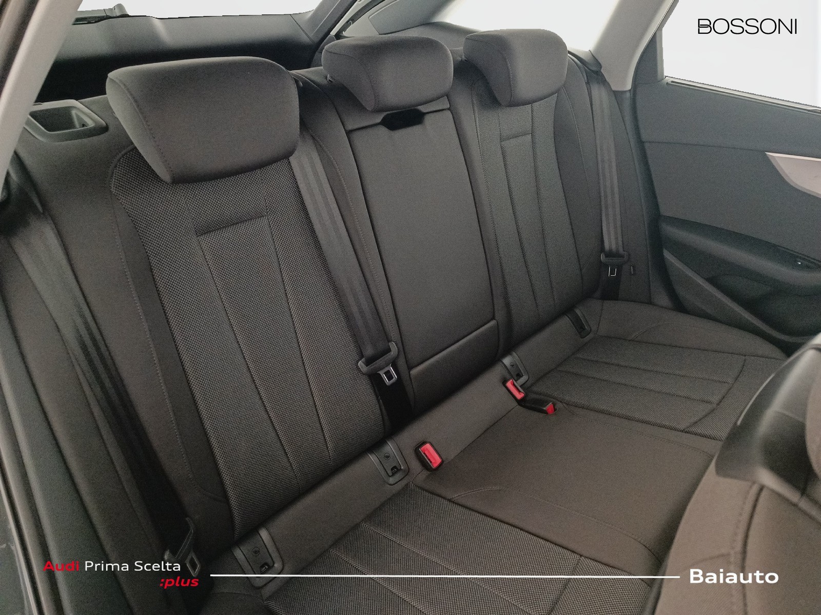 22 - Audi A4 avant 30 2.0 tdi mhev 136cv business advanced s tronic