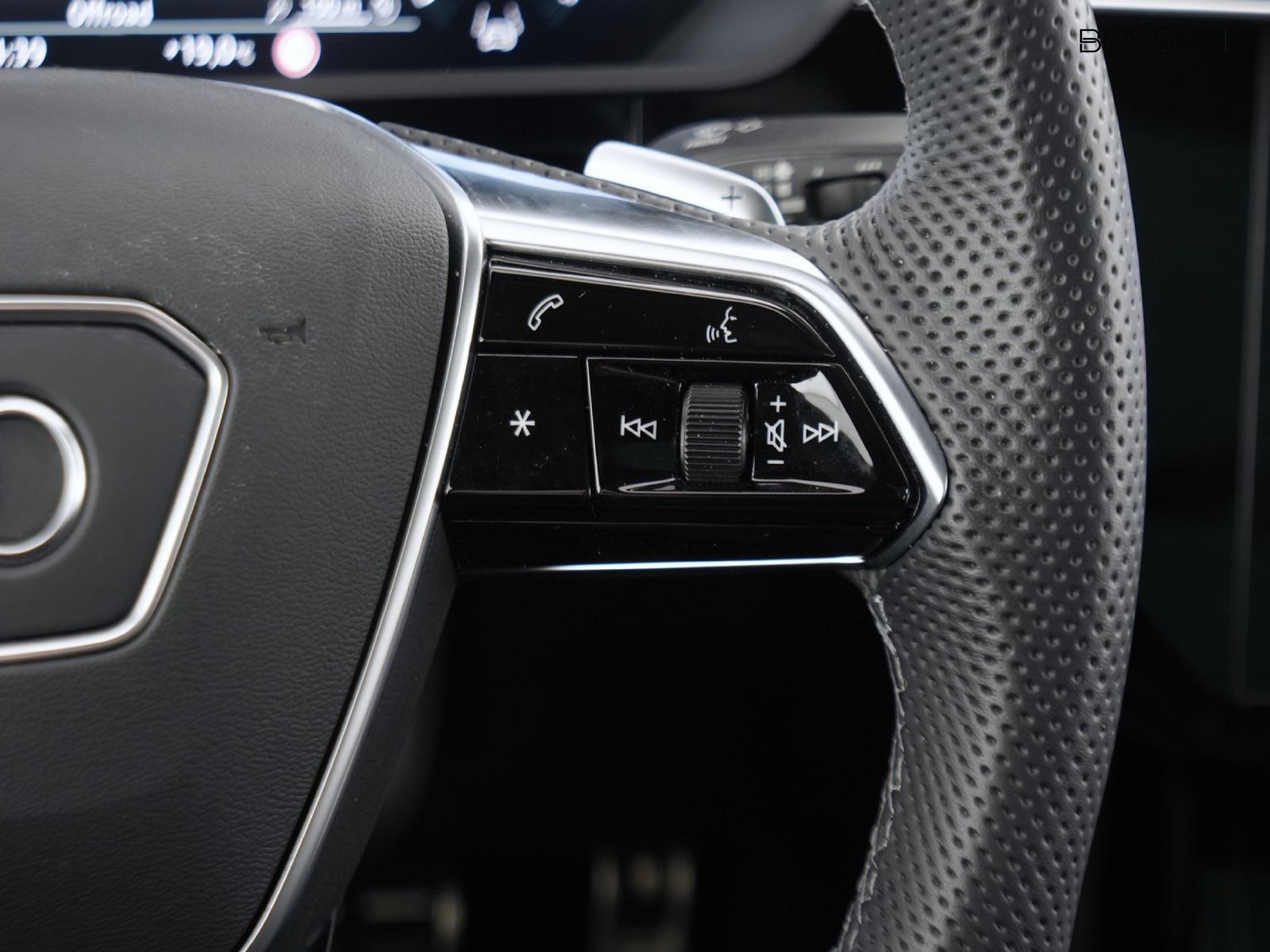 9 - Audi Q8 e-tron sportback 55 s line edition quattro