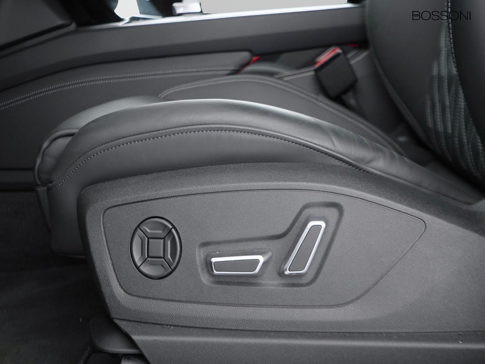 23 - Audi Q8 e-tron sportback 55 s line edition quattro