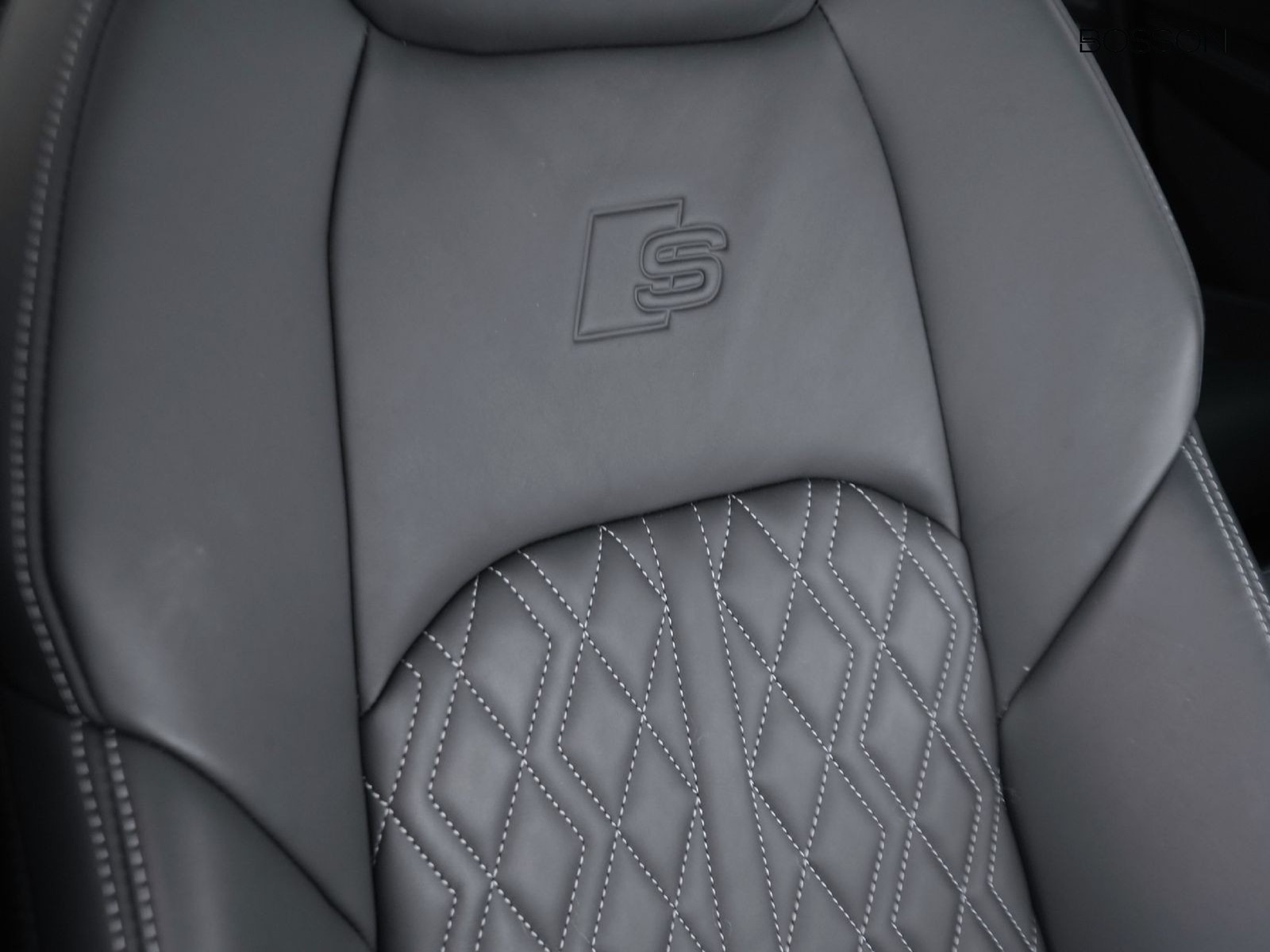 24 - Audi Q8 e-tron sportback 55 s line edition quattro