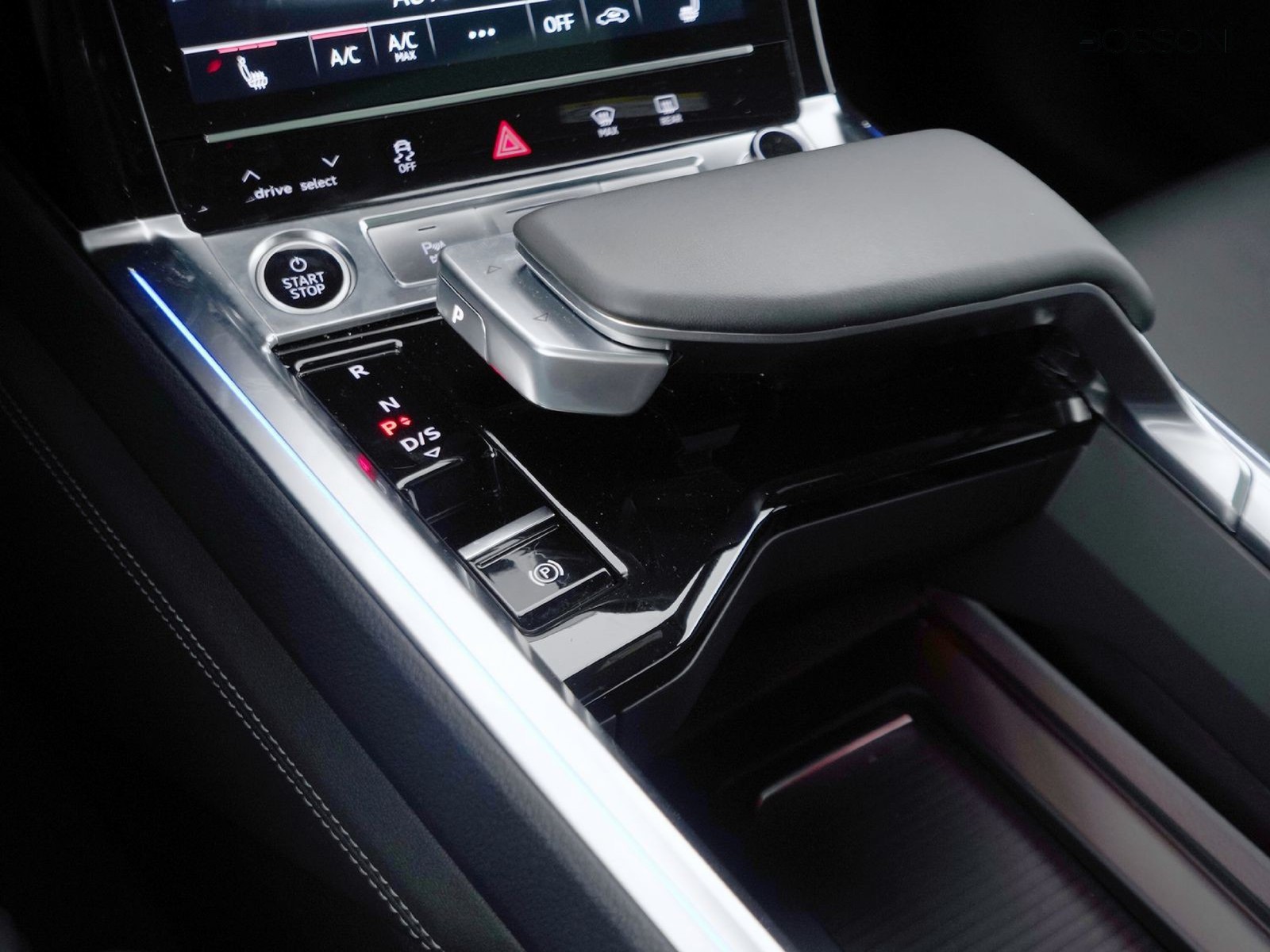 26 - Audi Q8 e-tron sportback 55 s line edition quattro