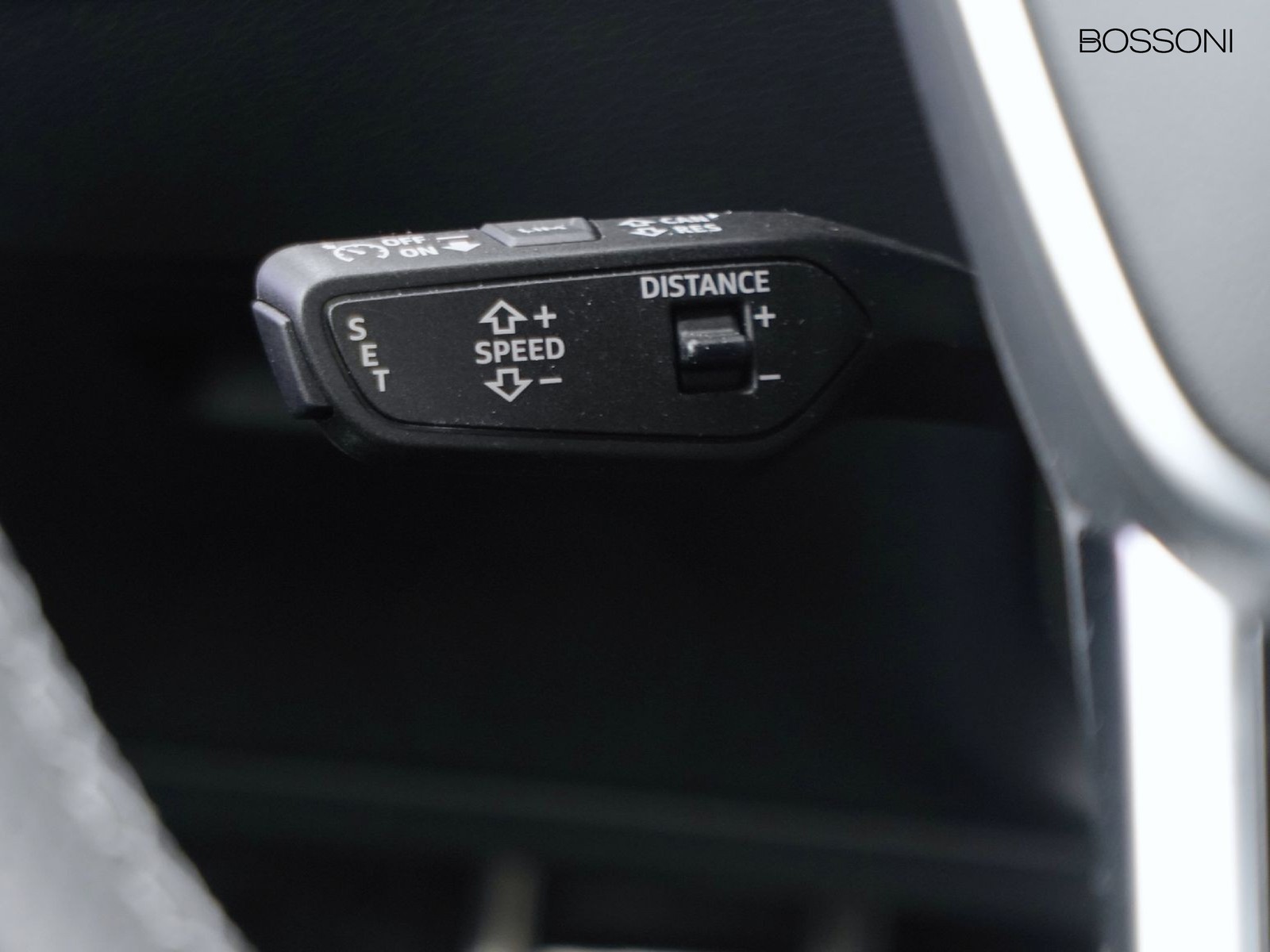 28 - Audi Q8 e-tron sportback 55 s line edition quattro