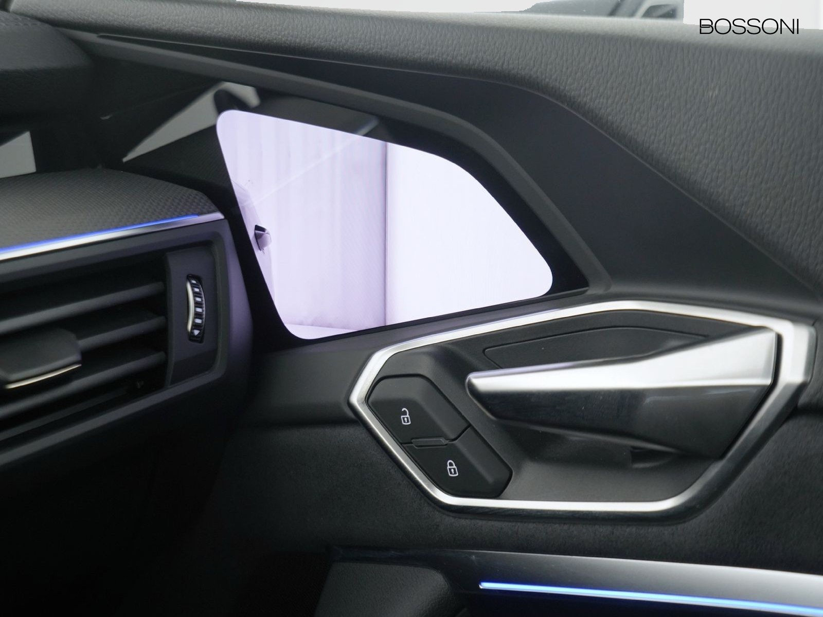 33 - Audi Q8 e-tron sportback 55 s line edition quattro