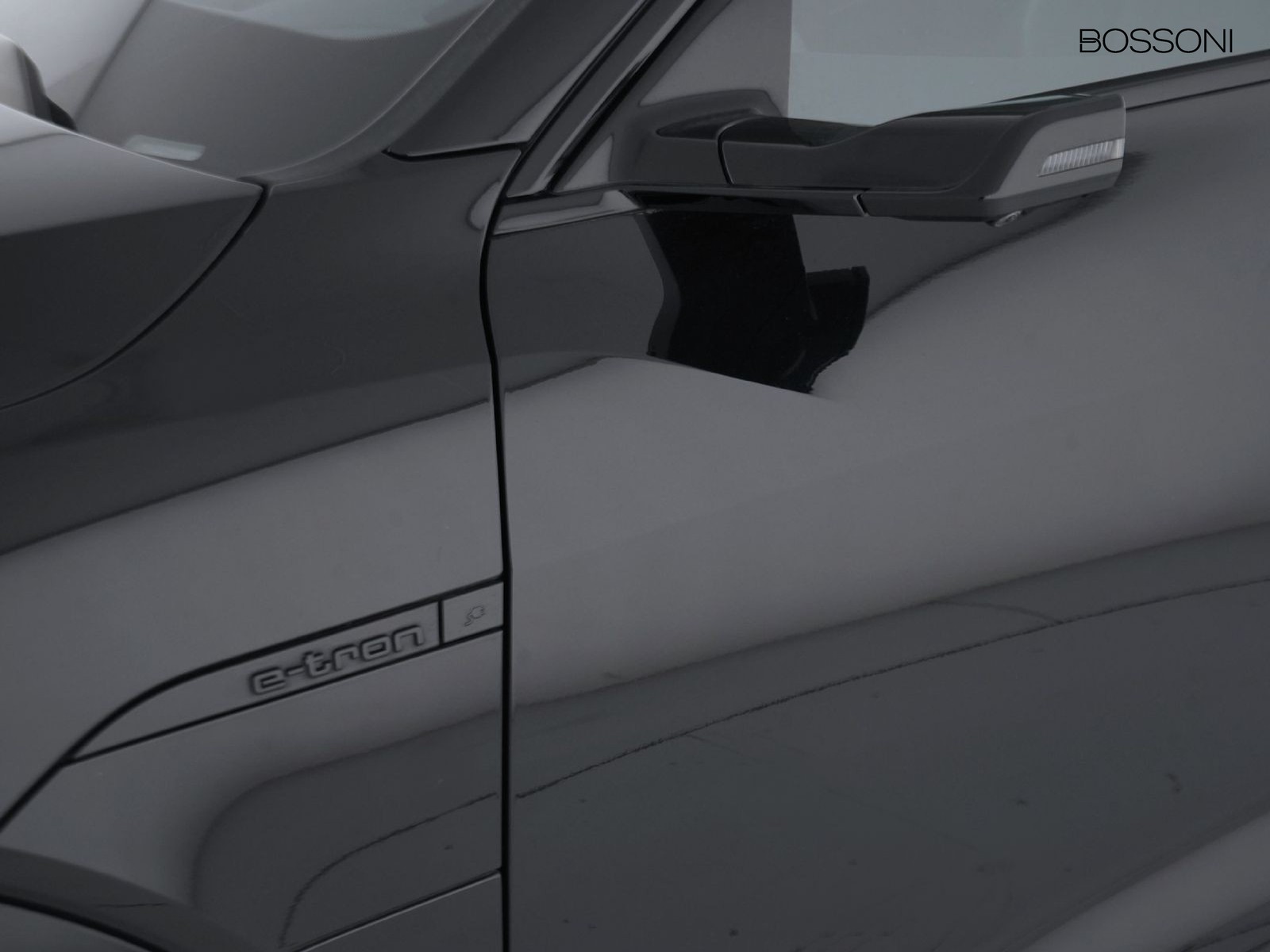 50 - Audi Q8 e-tron sportback 55 s line edition quattro