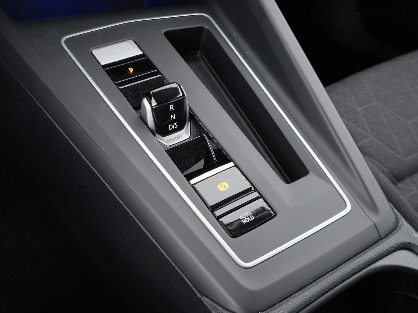 22 - Volkswagen Golf 1.5 tsi ehybrid 204cv edition plus dsg