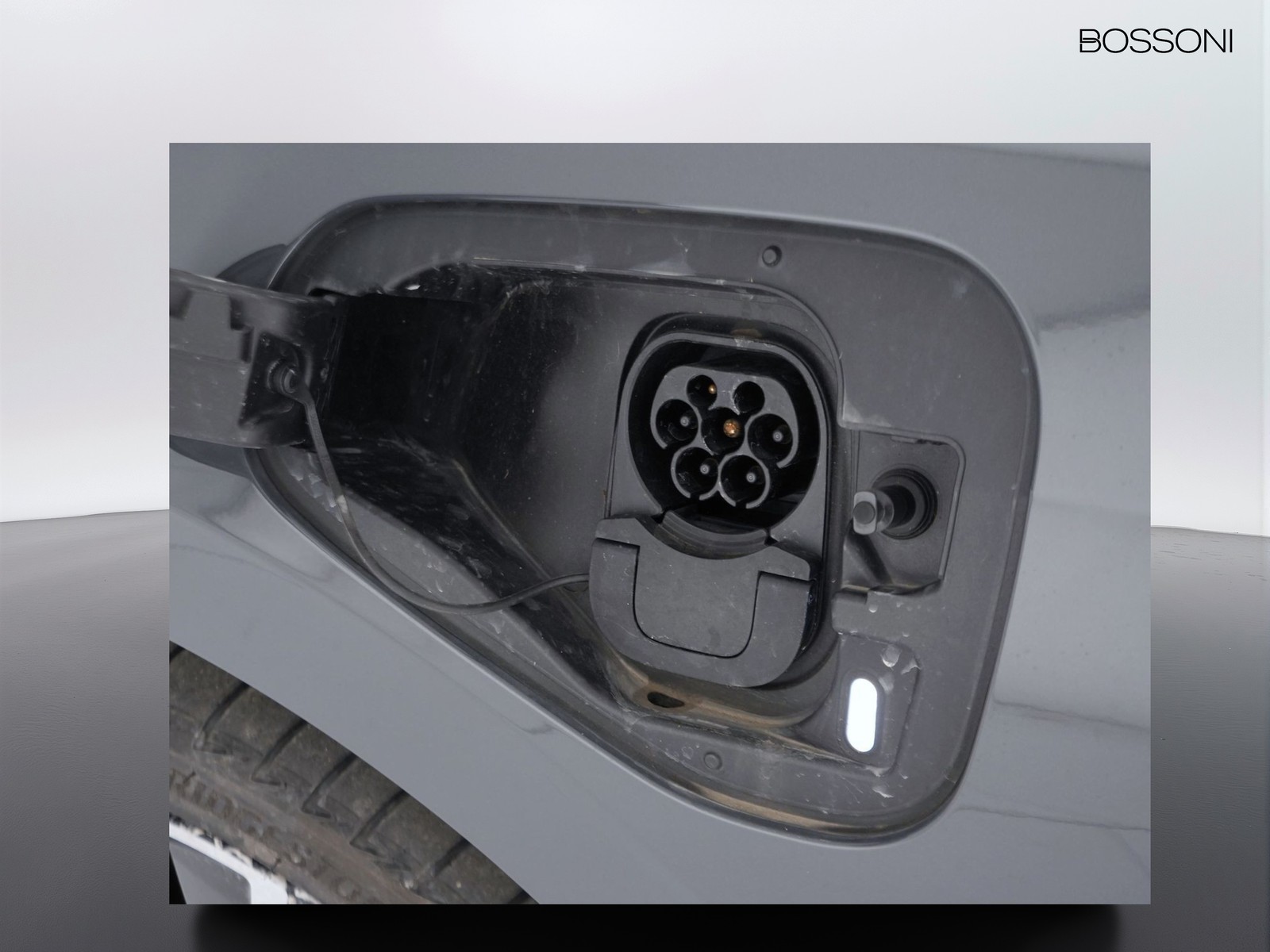 32 - Volkswagen Golf 1.5 tsi ehybrid 204cv edition plus dsg