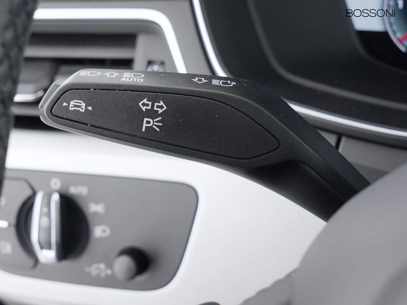 26 - Audi A4 allroad allroad 40 2.0 tdi mhev 204cv identity contrast quattro s tronic