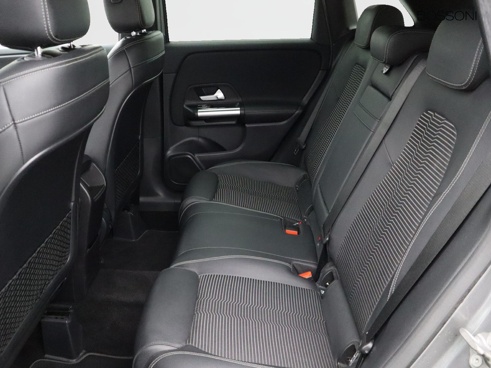 8 - Mercedes Classe B 180 d sport plus