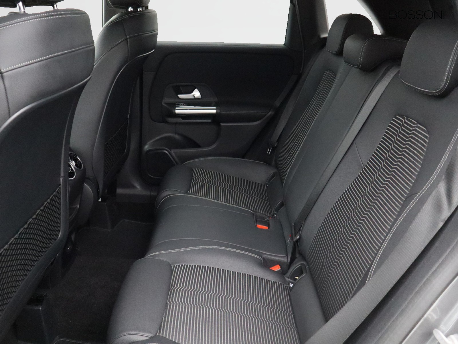 8 - Mercedes Classe B 250 e plug in hybrid (e eq-power) sport plus 8g-dct