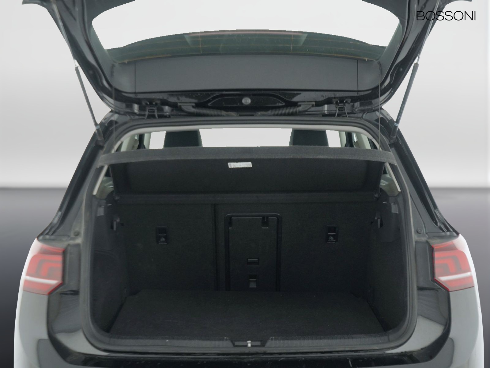 10 - Volkswagen Golf 2.0 tdi scr 115cv life