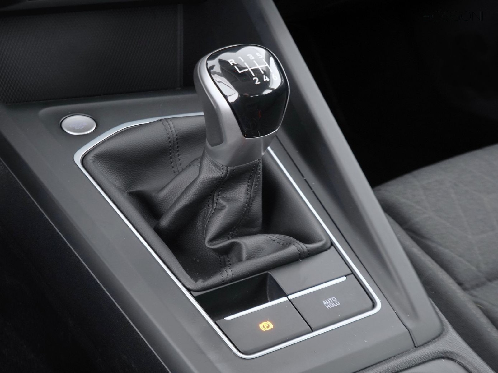 22 - Volkswagen Golf 2.0 tdi scr 115cv life