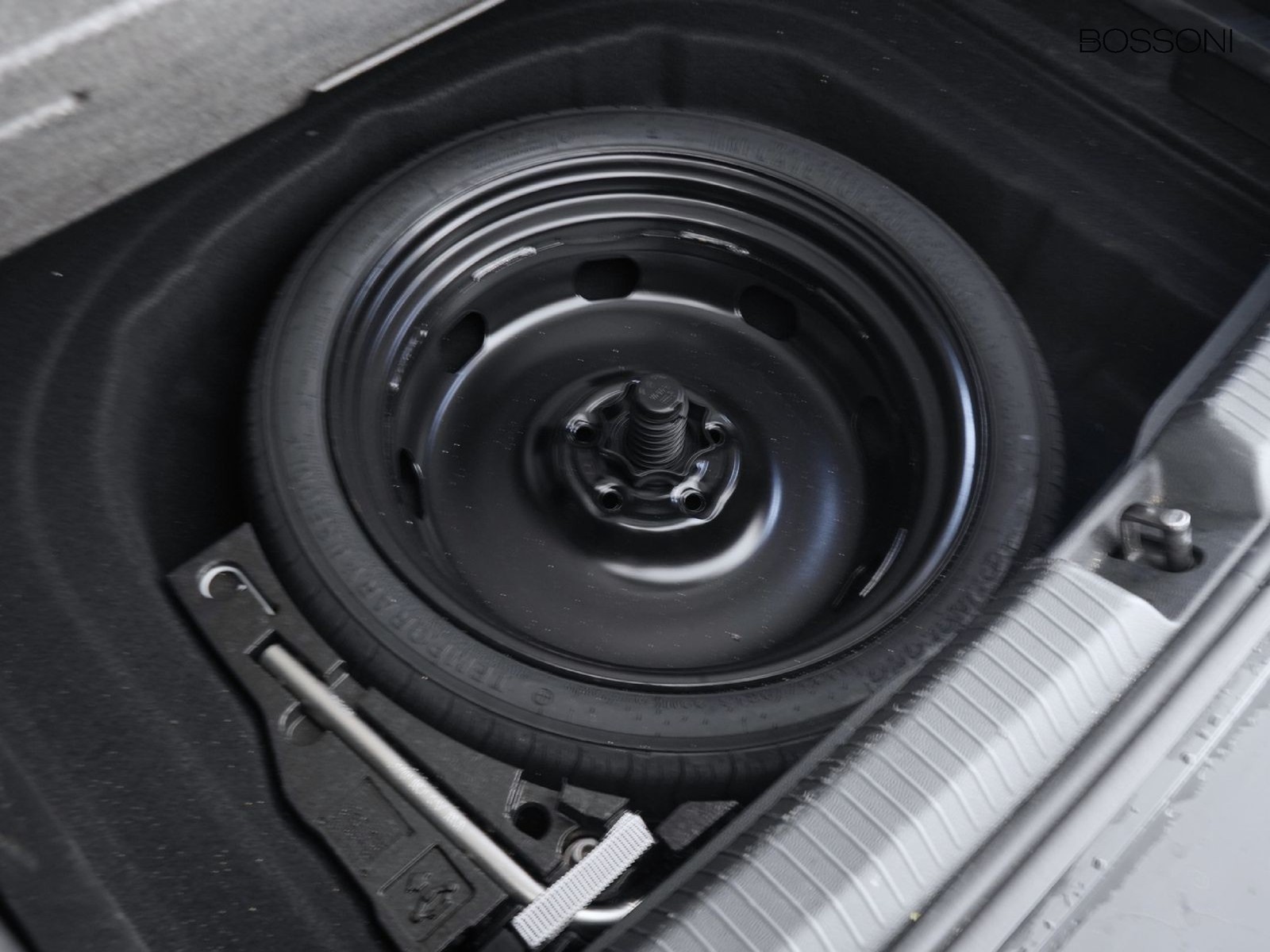 32 - Volkswagen Golf 2.0 tdi scr 115cv life