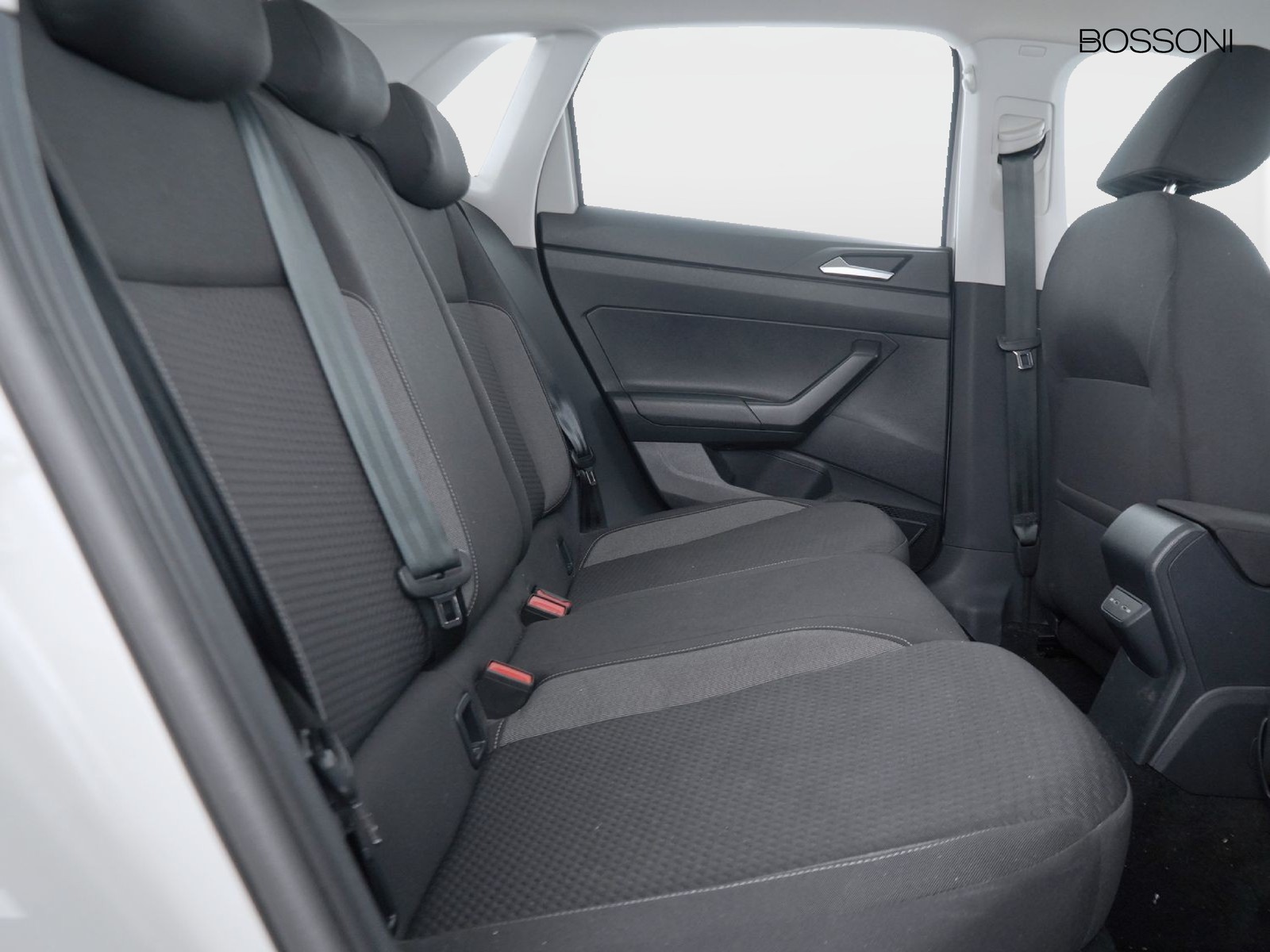 9 - Volkswagen Polo 1.0 tsi 95cv life dsg