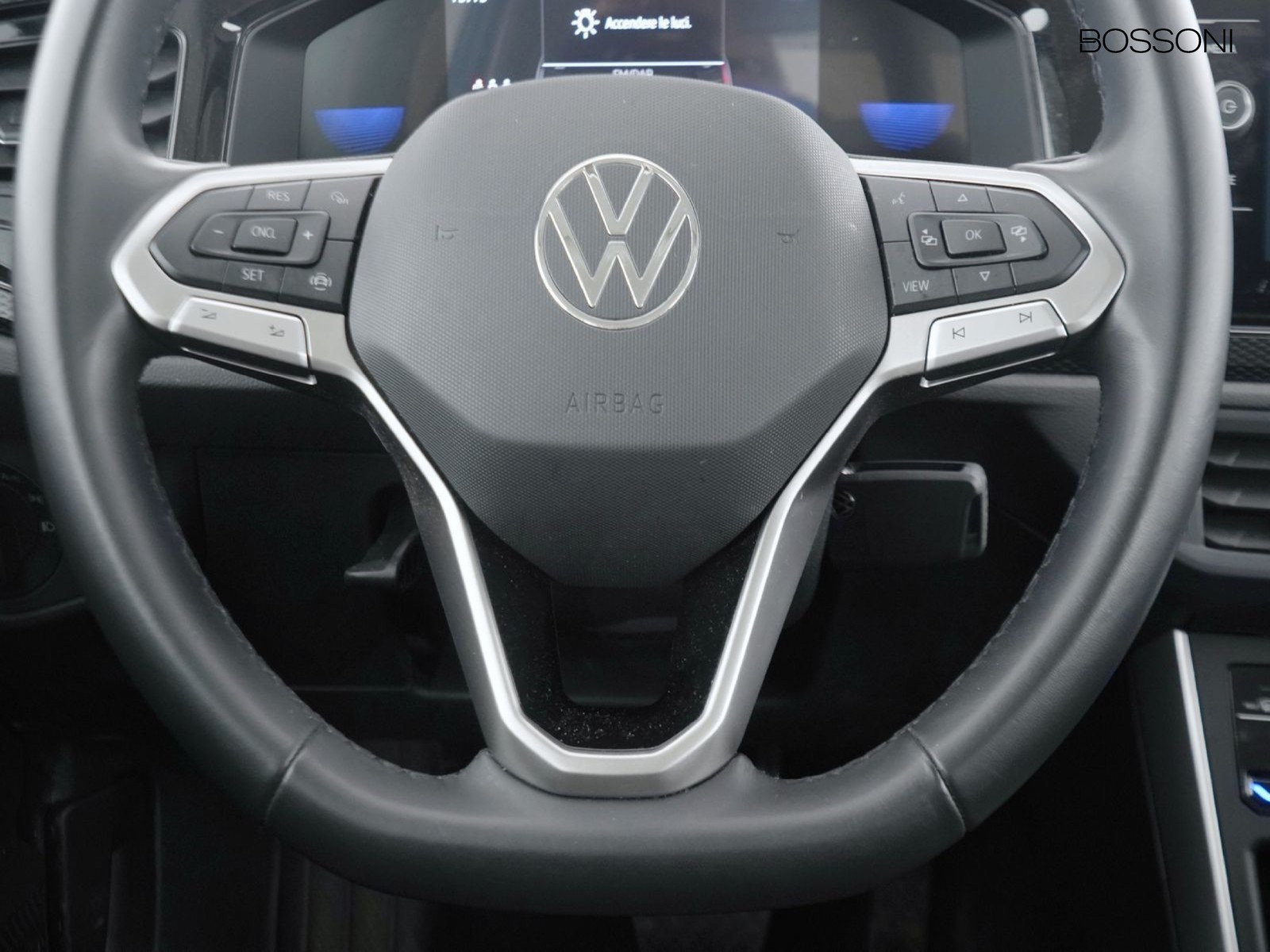 15 - Volkswagen Polo 1.0 tsi 95cv life dsg