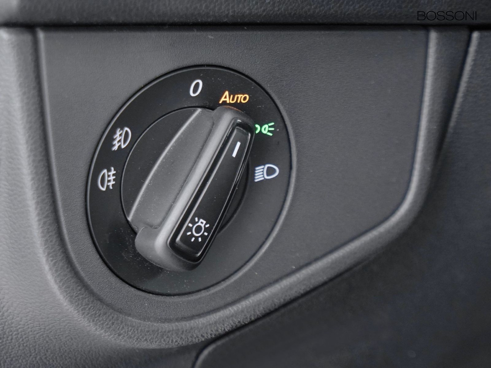 16 - Volkswagen Polo 1.0 tsi 95cv life dsg