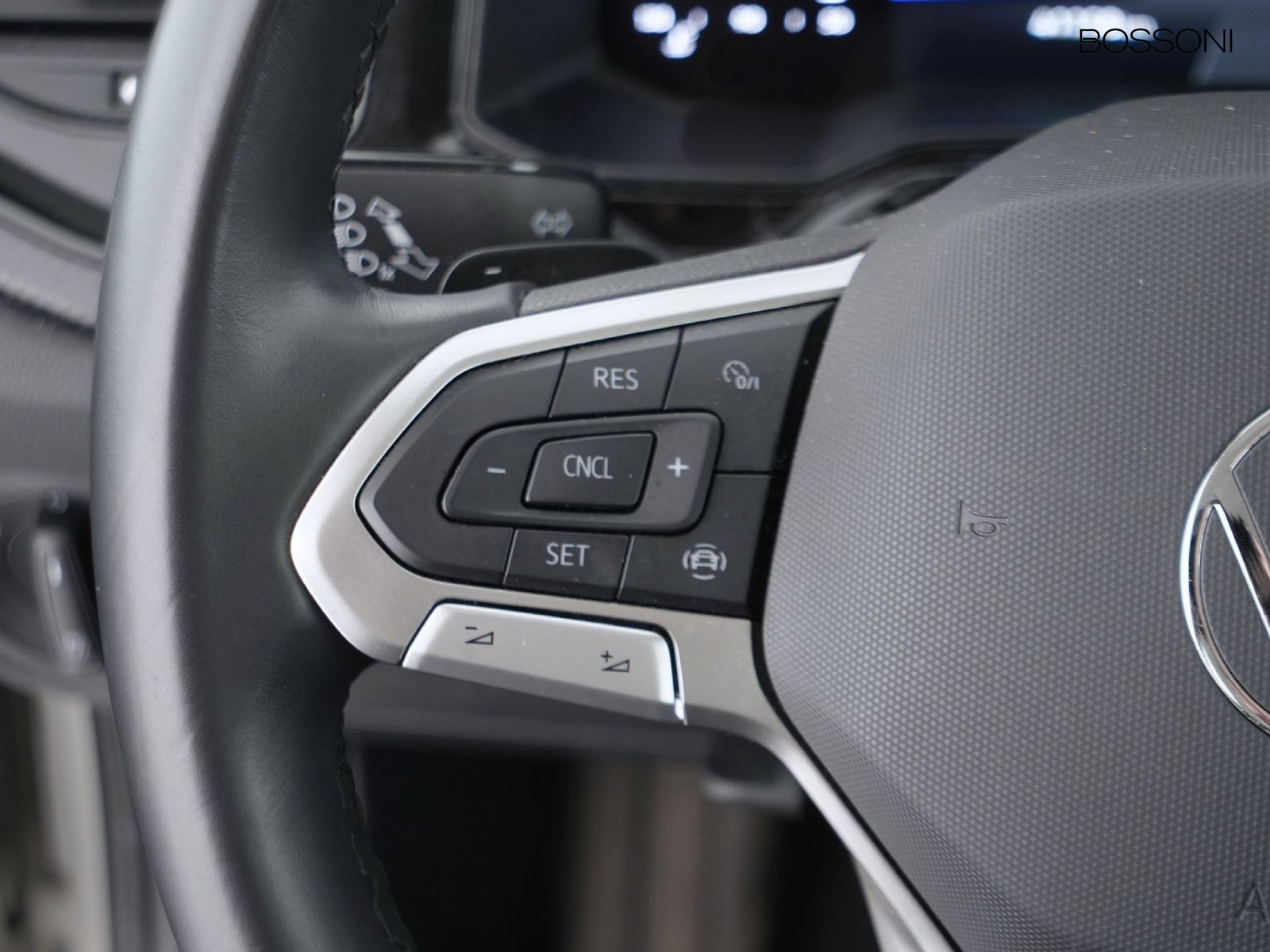 24 - Volkswagen Polo 1.0 tsi 95cv life dsg