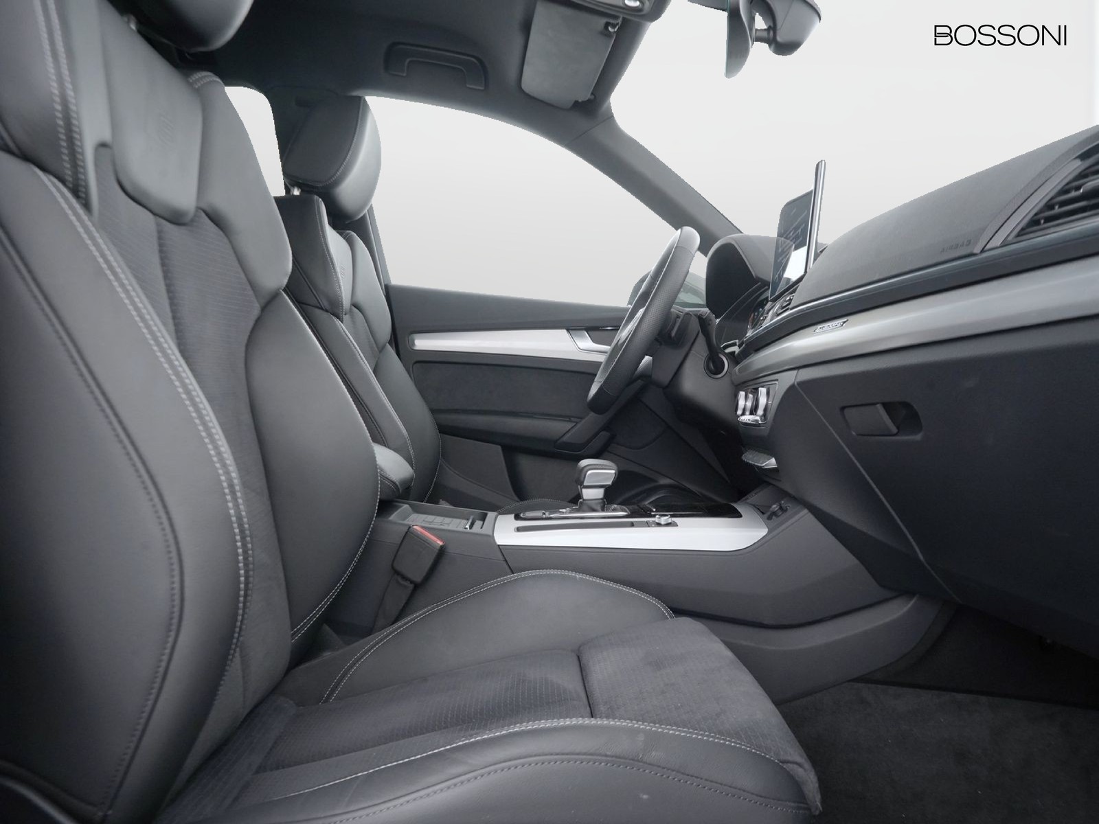 16 - Audi Q5 sportback 40 2.0 tdi mhev 12v s line quattro s tronic